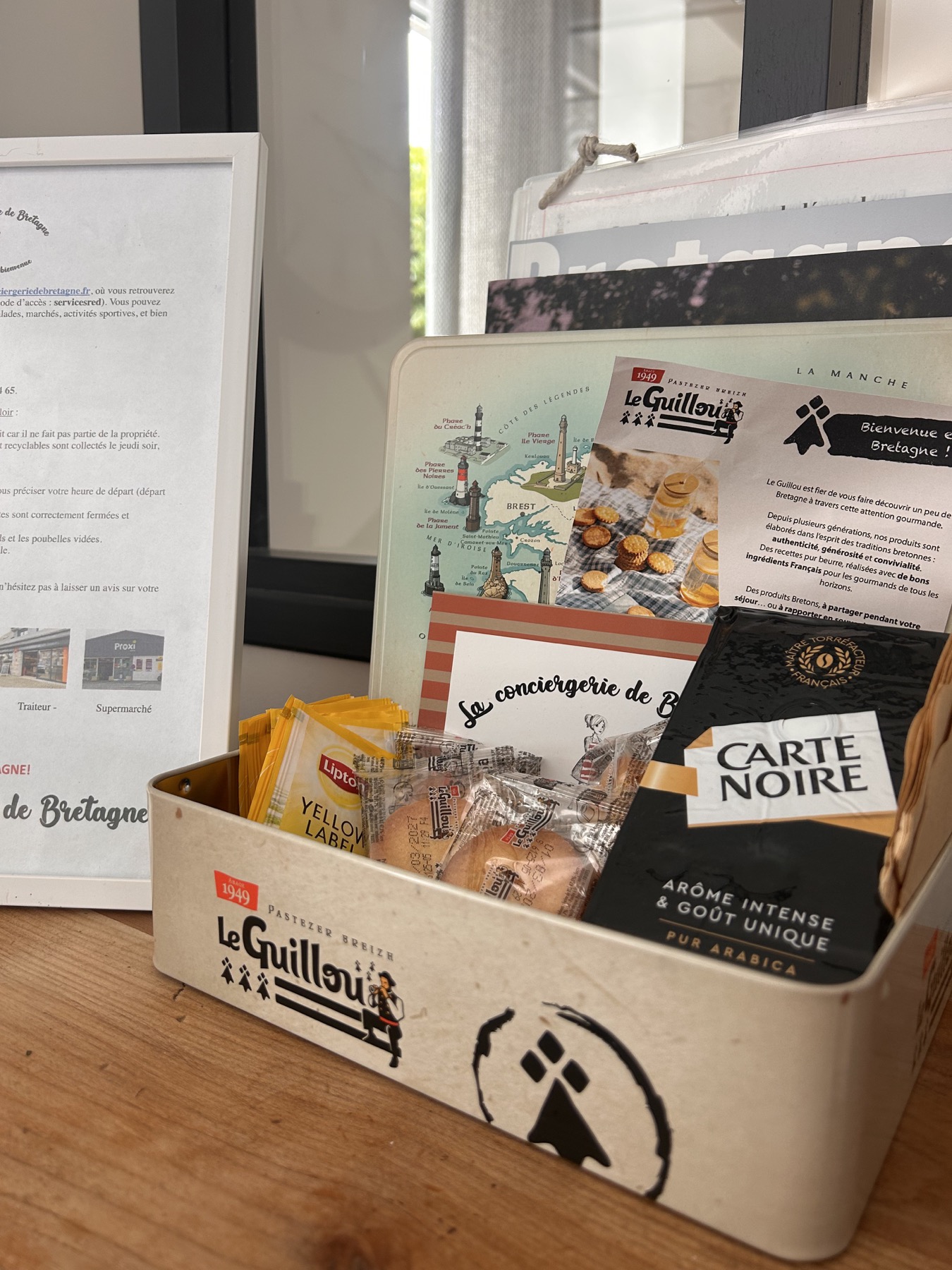 Panier d’accueil avec produits bretons Le Guillou